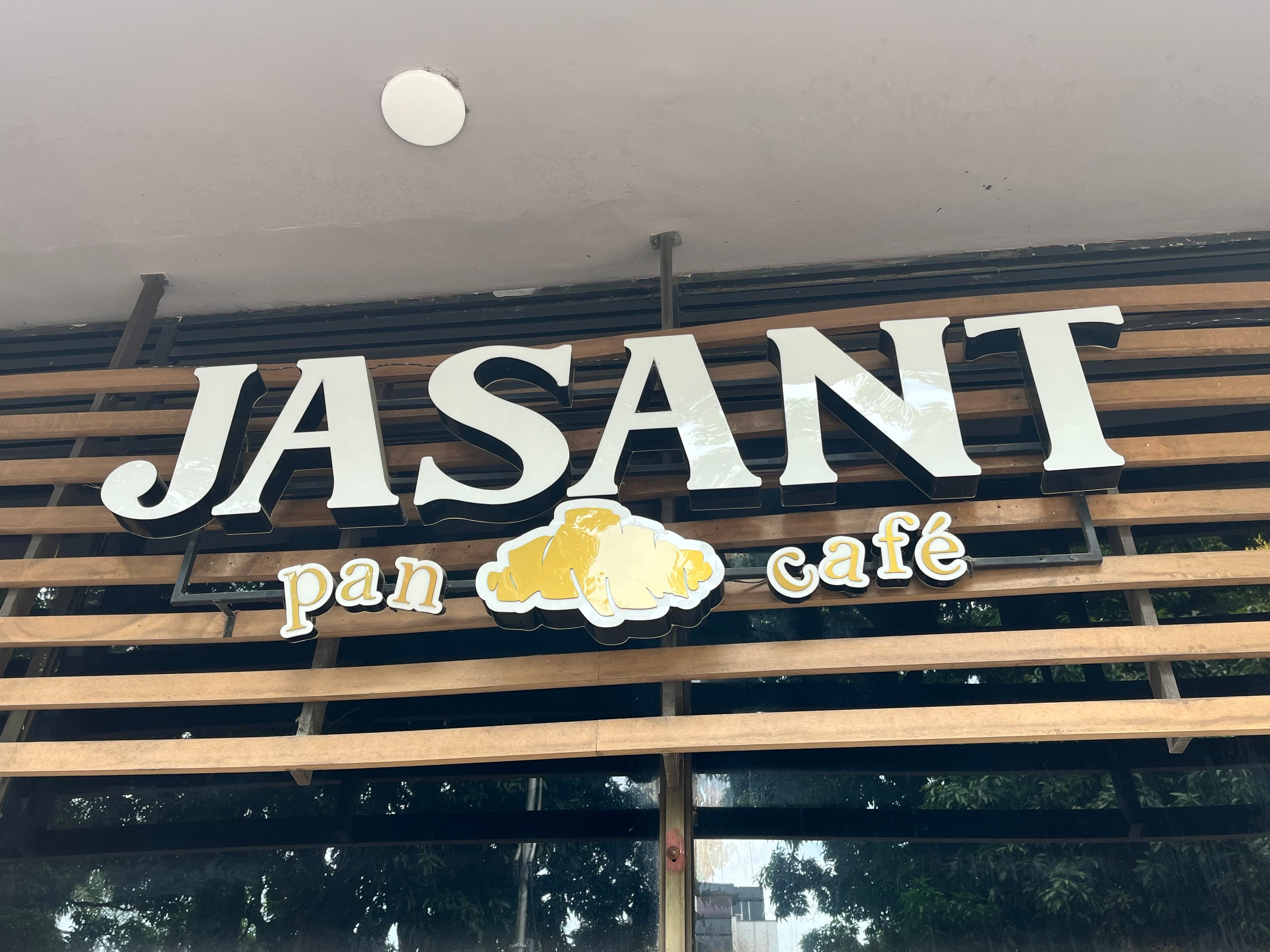 Logo de Jasant